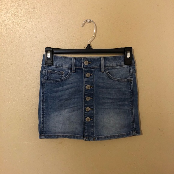 Button Skirt - Picture 1 of 4